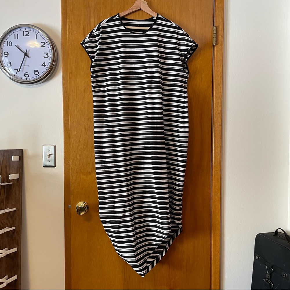 Universal standard Geneva dress